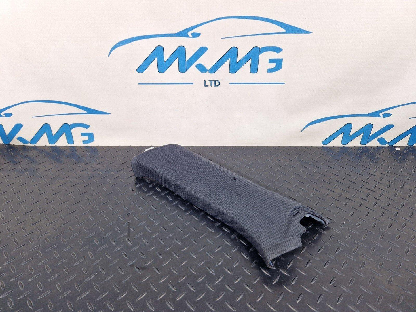 16-19 AUDI A4 AVANT B9 S-LINE GENUINE RIGHT REAR C PILLAR TRIM 8W9867288A
