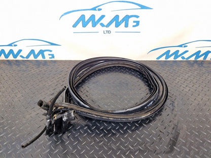 12-17 AUDI S5 CONVERTIBLE REAR ROOF RUBBER SEAL 8F0825397