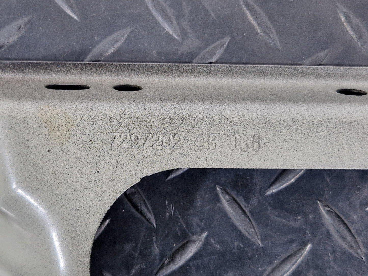 14-21 BMW 2 SERIES ACTIVE TOURER F45 FRONT RIGHT FENDER SUPPORT BRACKET 7297202