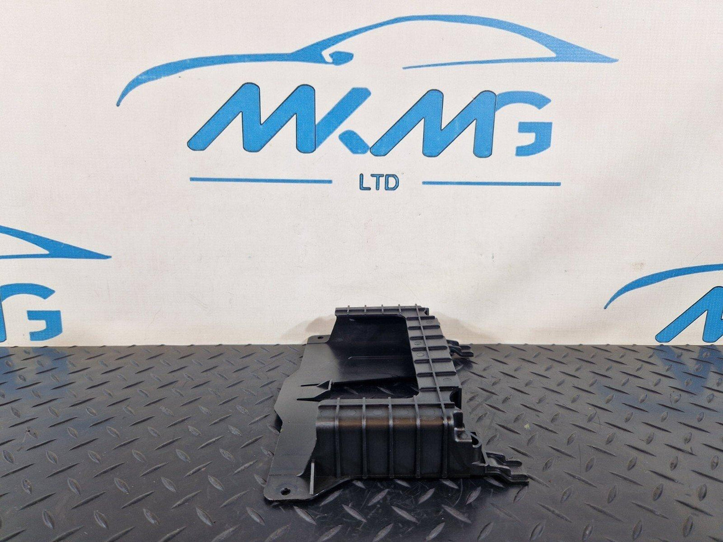 10-15 AUDI Q7 4L  OEM REAR CONTROL UNIT BRACKET HOLDER MOUNT RETAINER 4L0907731