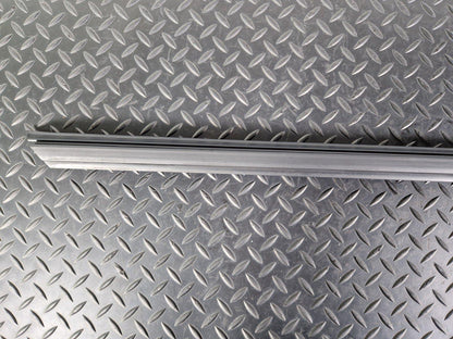 MERCEDES CLA C117 FRONT RIGHT O/S WINDOW SEAL DOOR GASKET SEALING A1177250265