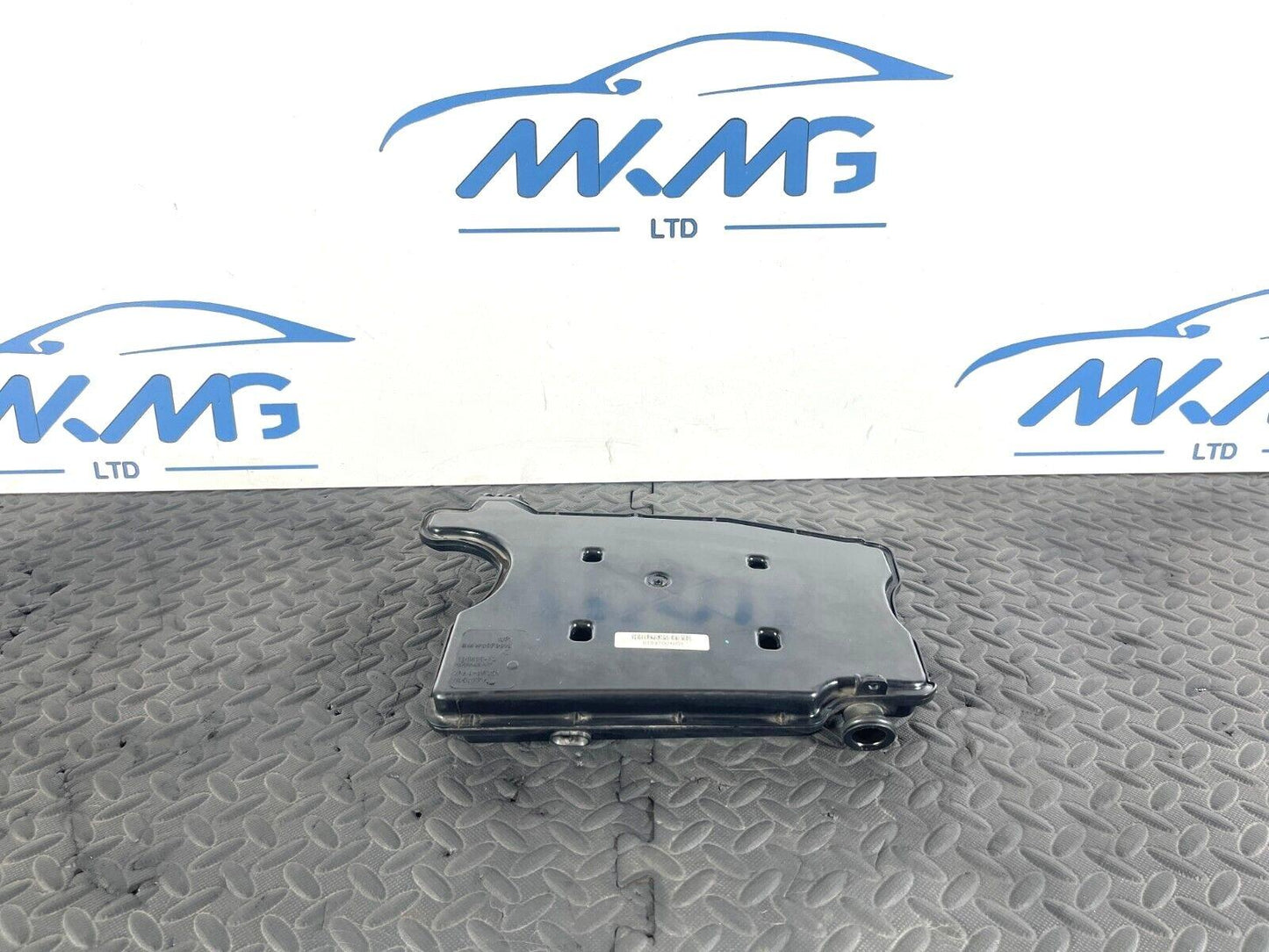 16-22 BMW X1 F48 2.0d B47 GENUINE DIESEL ENGINE AIR DUCT RESONATOR 8570016