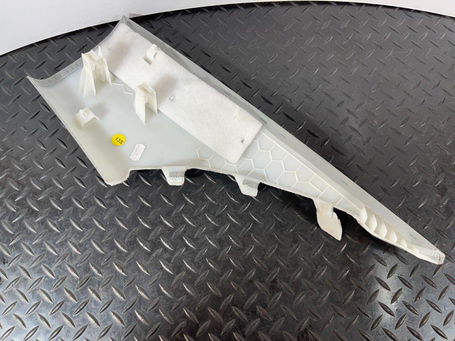16-19 AUDI A4 B9 SALOON GENUINE REAR LEFT PASSENGER SIDE C-PILLAR TRIM 8W5867245
