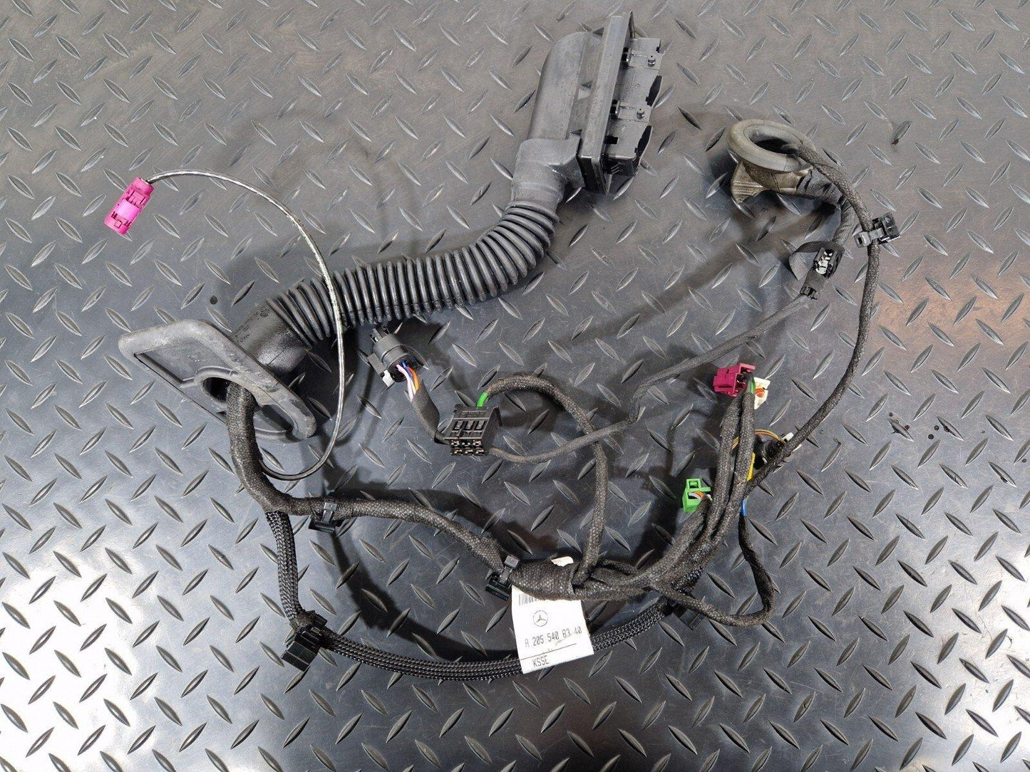 14-21 MERCEDES BENZ C200 W205 FRONT DRIVER SIDE DOOR WIRING LOOM A2055408340