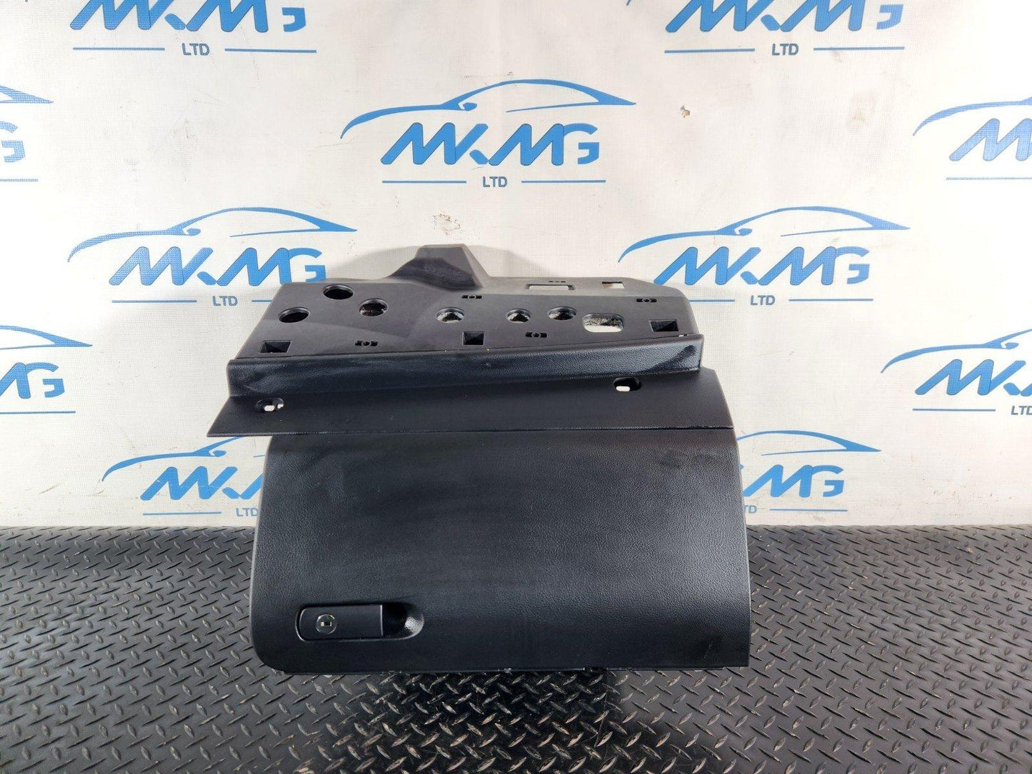 10-18 VW TOUAREG 7P GENUINE DASHBOARD GLOVE BOX STORAGE 7P2857097