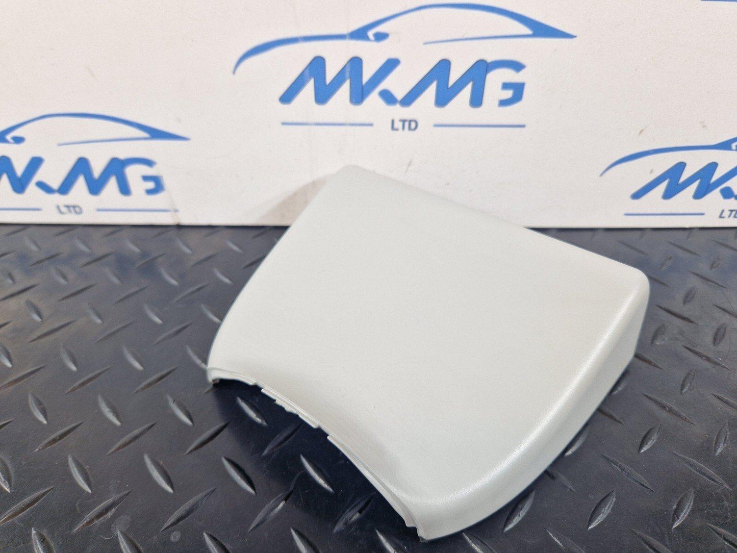 12-18 AUDI A6 C7 INTERIOR REAR VIEW MIRROR COVER 4G0907299 DAMAGED