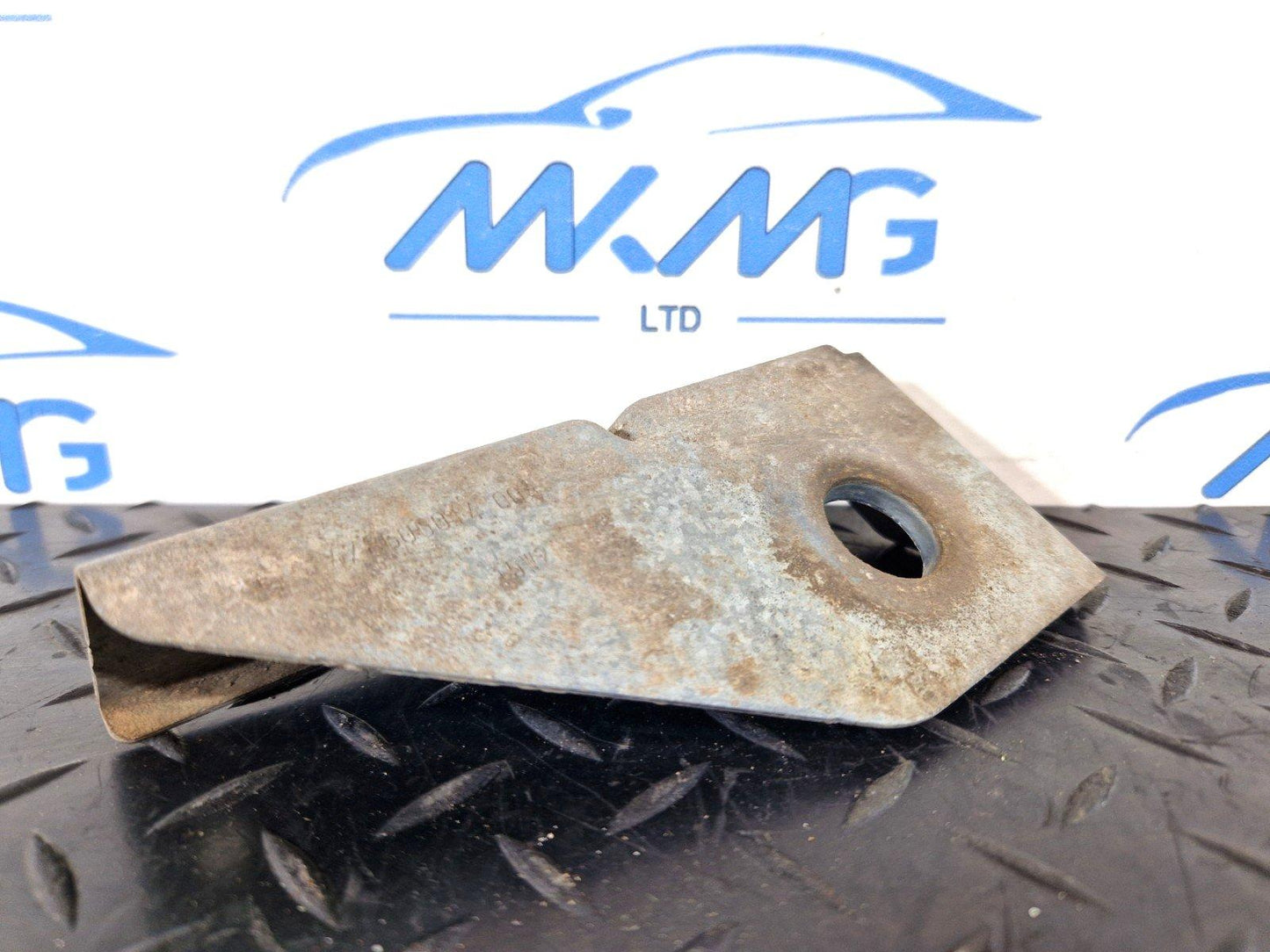 14-23 MERCEDES VITO W447 1.6 DIESEL GENUINE COOLANT SUPPORT BRACKET A4478600014