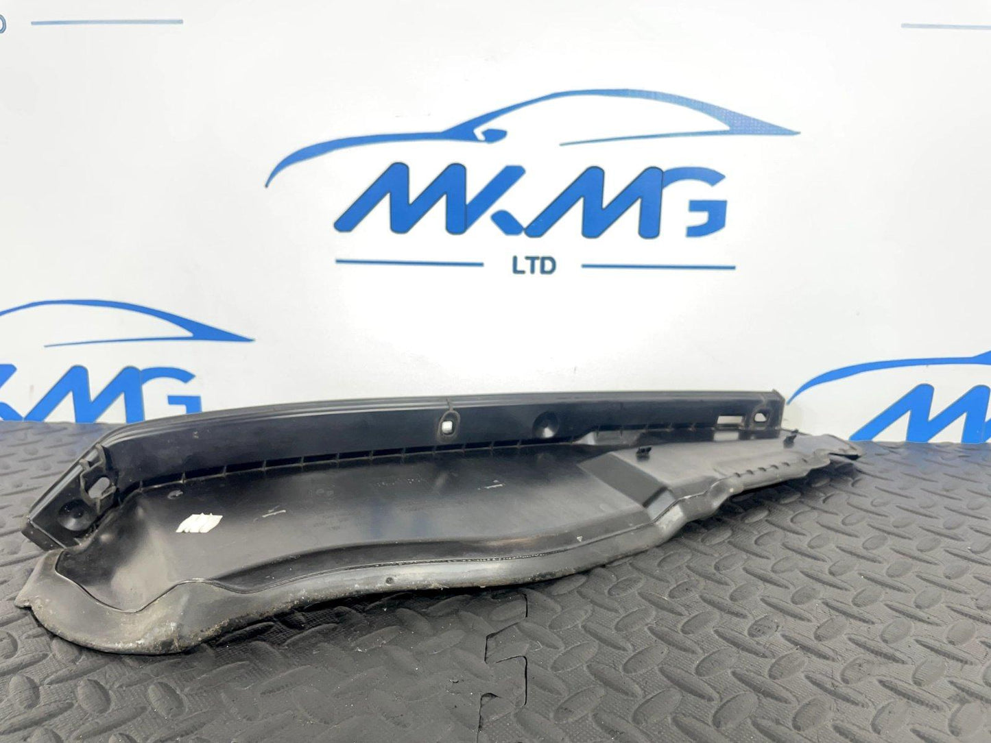 16-22 BMW X1 F48 GENUINE FRONT DRIVER SIDE ENGINE RUBBER SEAL 7329400