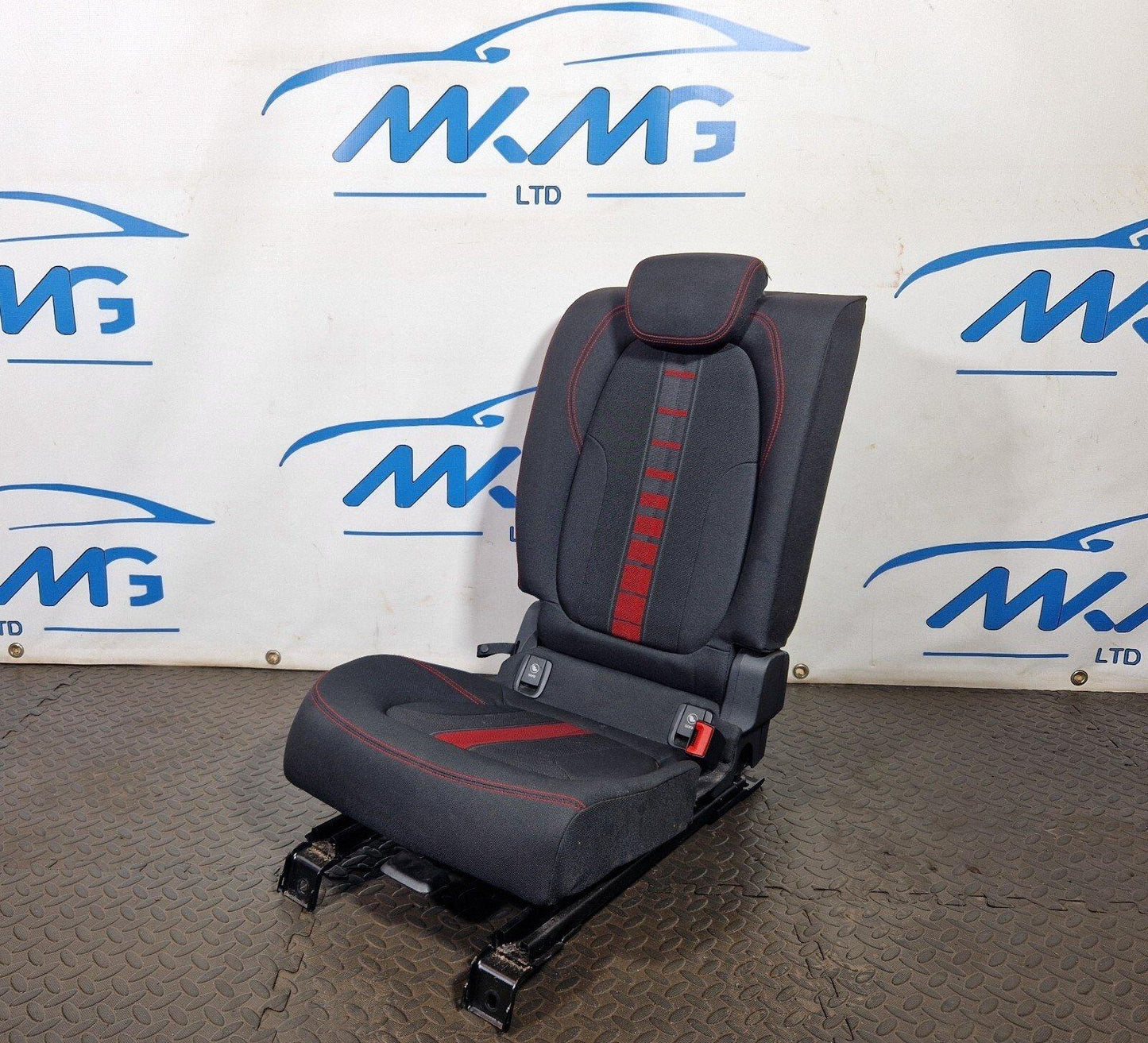 BMW 2 X1 SERIES F45 F48 GENUINE REAR RIGHT O/S CLOTH FABRIC COMPLETE SEAT RED