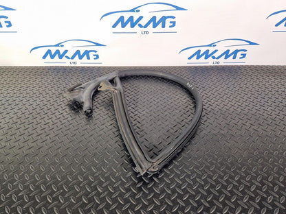 15-18 AUDI A7 4G GENUINE OEM FRONT LEFT  N/S UPPER DOOR RUBBER SEAL 4G8845353J