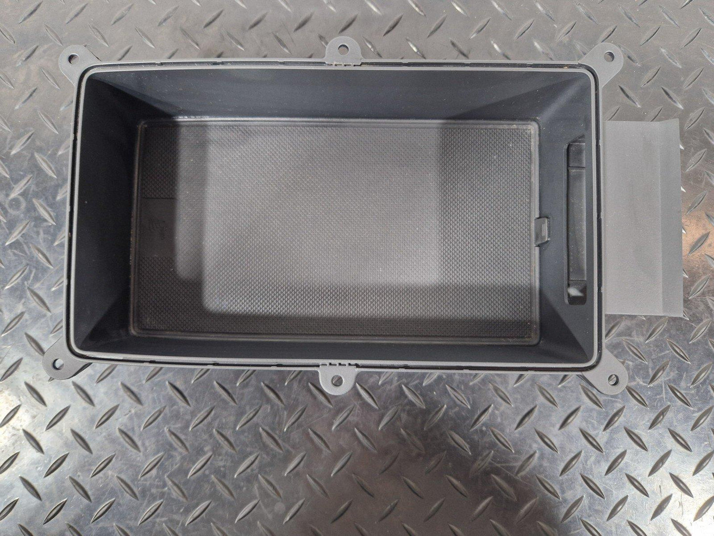 16-19 AUDI A4 B9 GENUINE CENTRE CONSOLE STORAGE TRAY TRIM 8W0864981