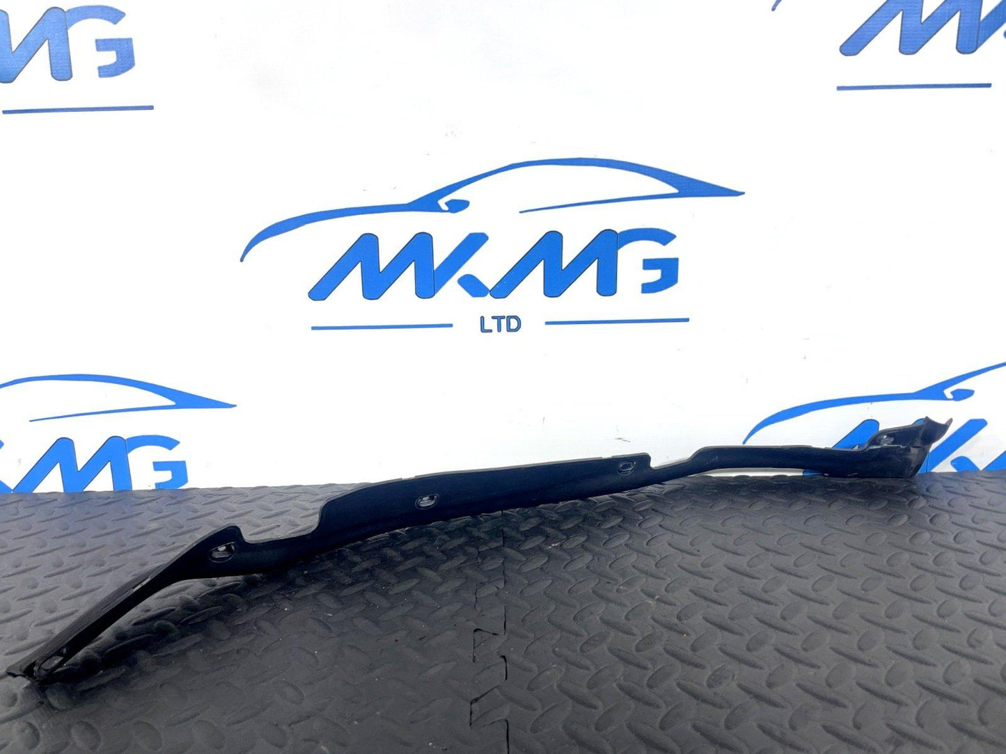 16-22 BMW X1 F48 GENUINE REAR DOOR SEAL RUBBER DRIVER SIDE REAR O/S 7349664