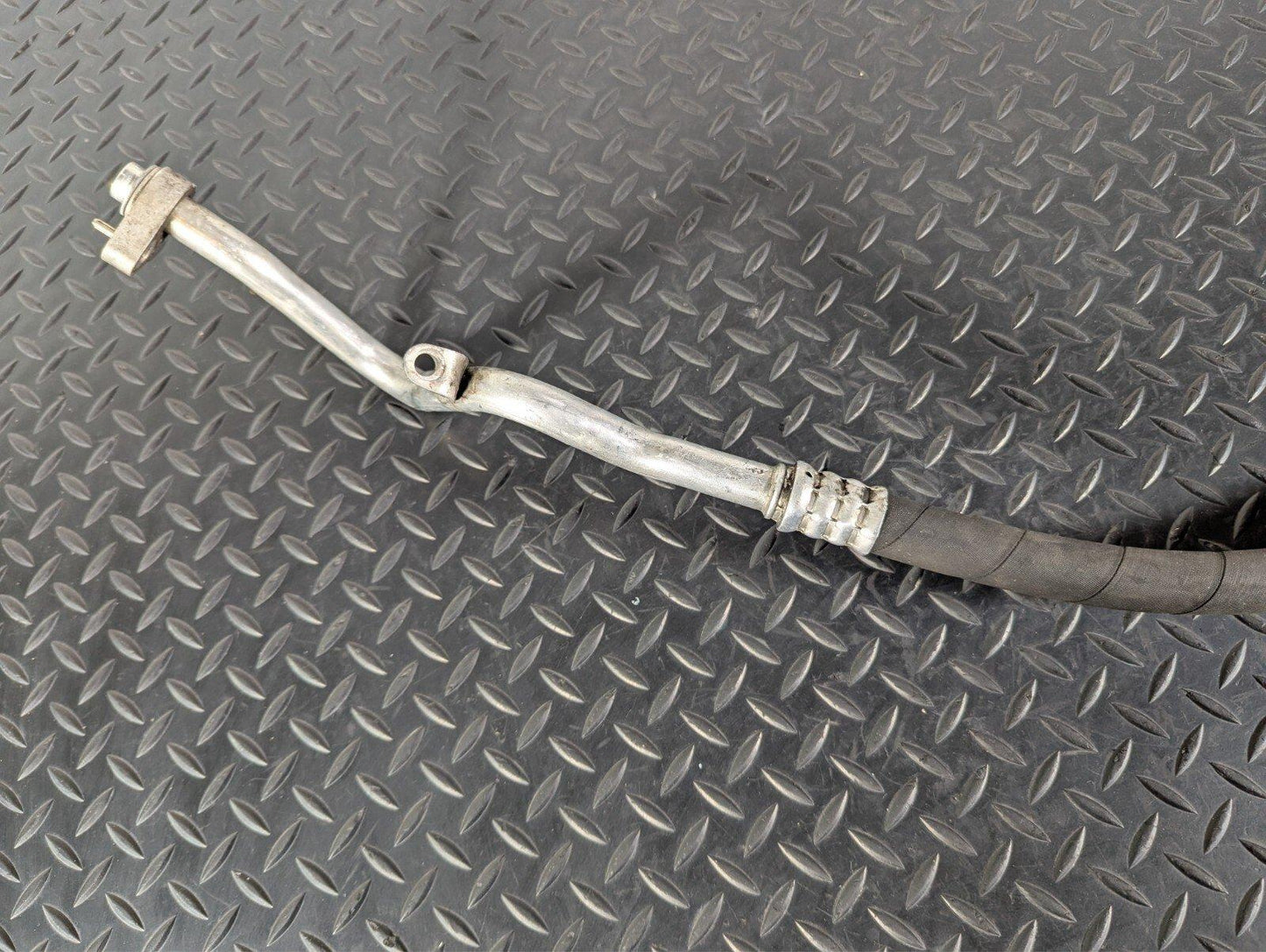 13-19 MERCEDES BENZ CLA C117 GENUINE A/C AIR CONDITIONING PIPE HOSE A2468305600