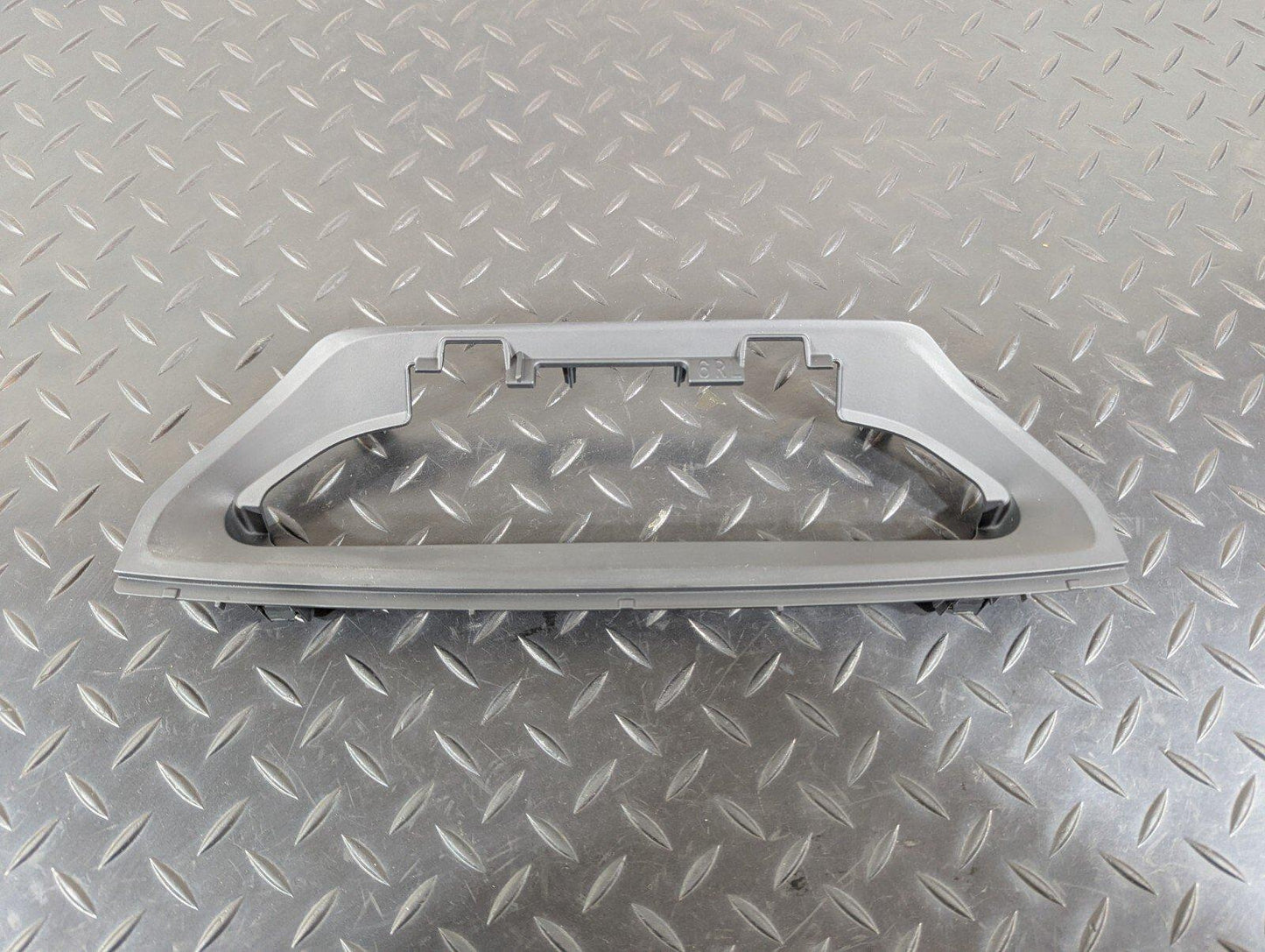 16-22 BMW X1 F48 GENUINE OEM DASHBOARD SCREEN SURROUND TRIM 9353266