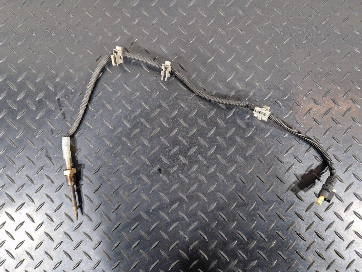 18-ON MERCEDES BENZ SPRINTER W907 W910 EXHAUST TEMPERATURE SENSOR A0009059107