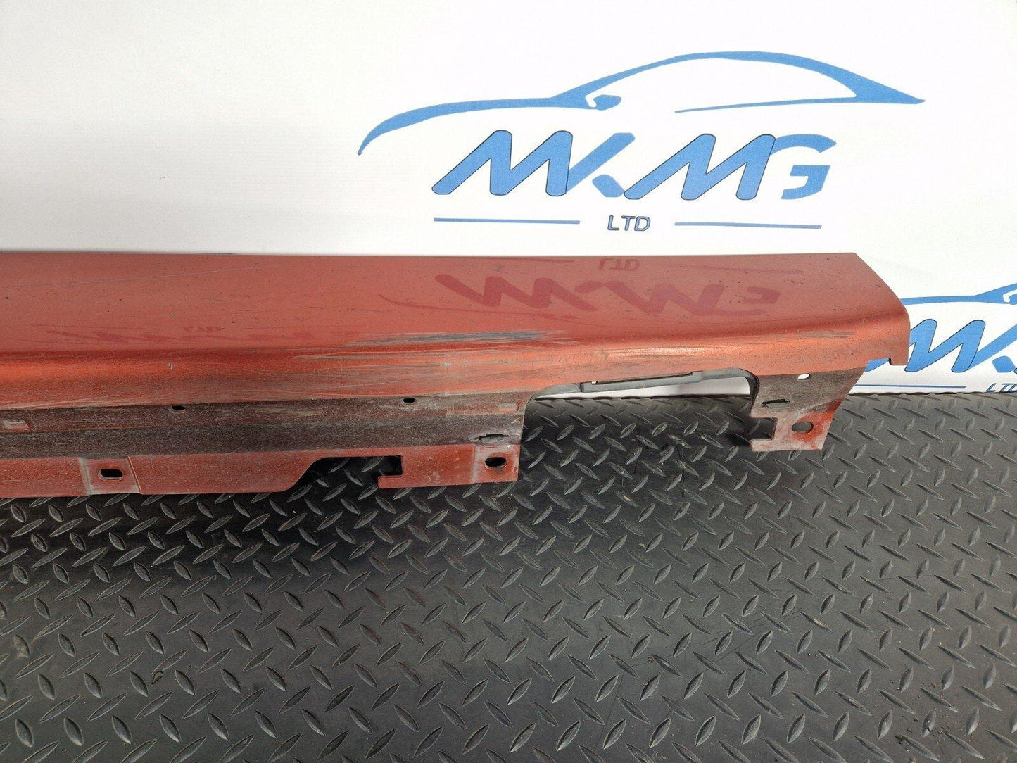 14-21 BMW 2 SERIES GRAN TOURER F45 F46 RIGHT SIDE SKIRT IN ORANGE C1X 7318852