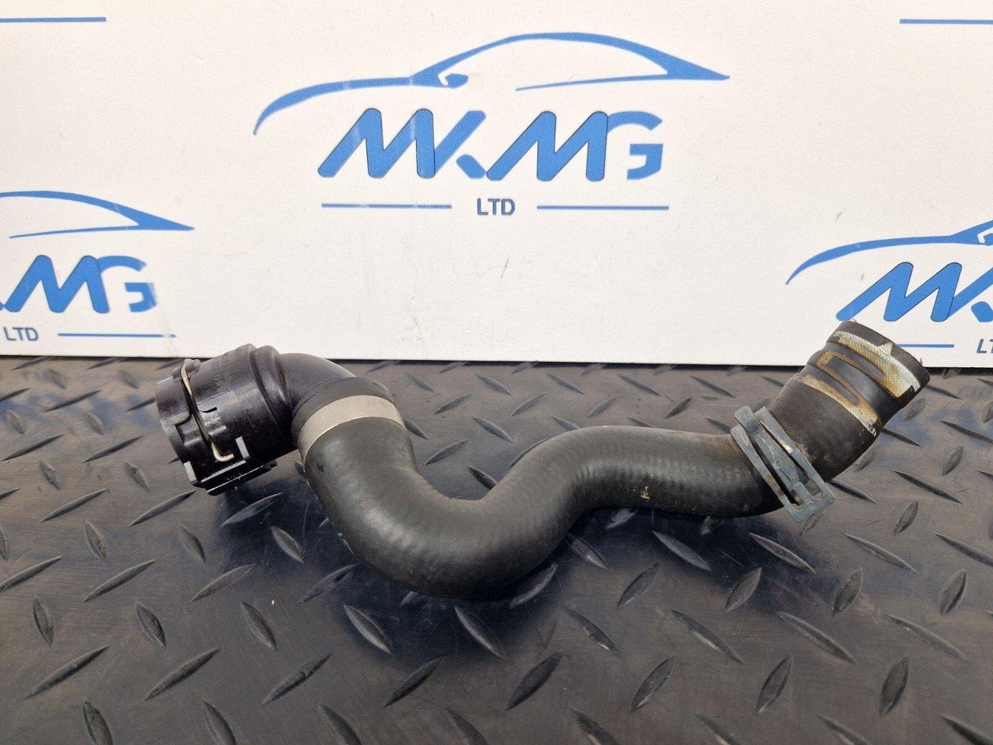 16-19 AUDI A4 B9 SALOON GENUINE HEATER COOLANT PIPE HOSE 8W0819334G