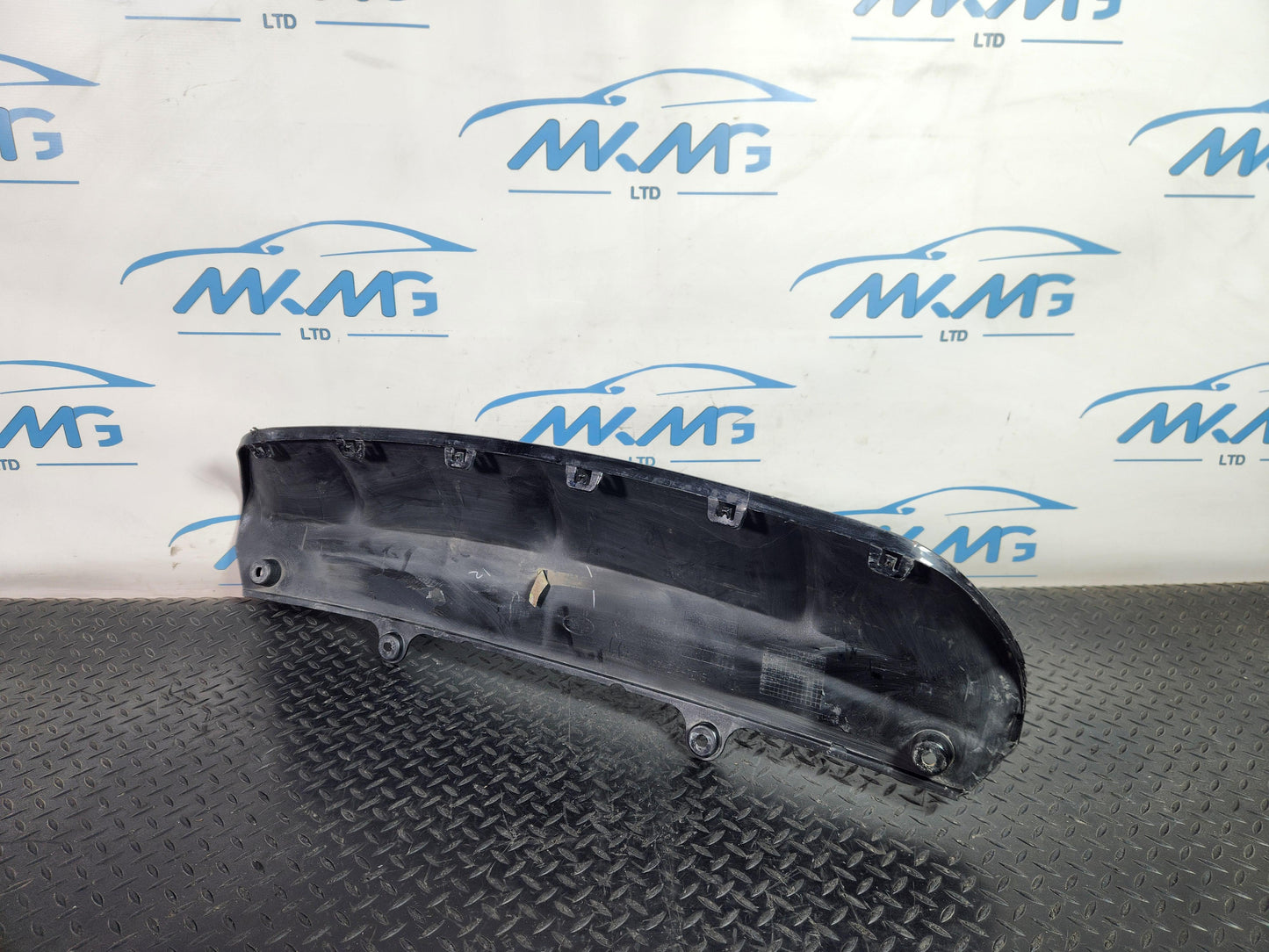 Range Rover Evoque L551 SUV Rear Bumper Lower Trim Damaged K8D2-19B537-C