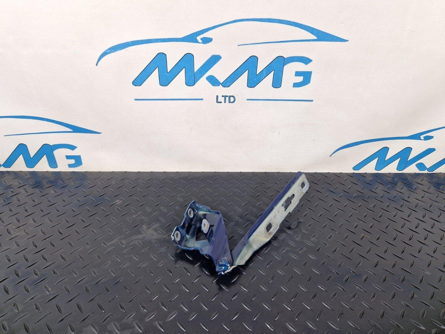 12-17 AUDI S5 CONVERTIBLE FRONT LEFT BONNET HOOD HINGE IN BLUE 8T0823301E