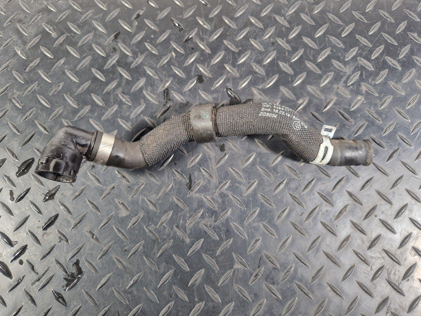 18-ON MERCEDES BENZ A CLASS W177 GENUINE ENGINE COOLANT PIPE A2478306300