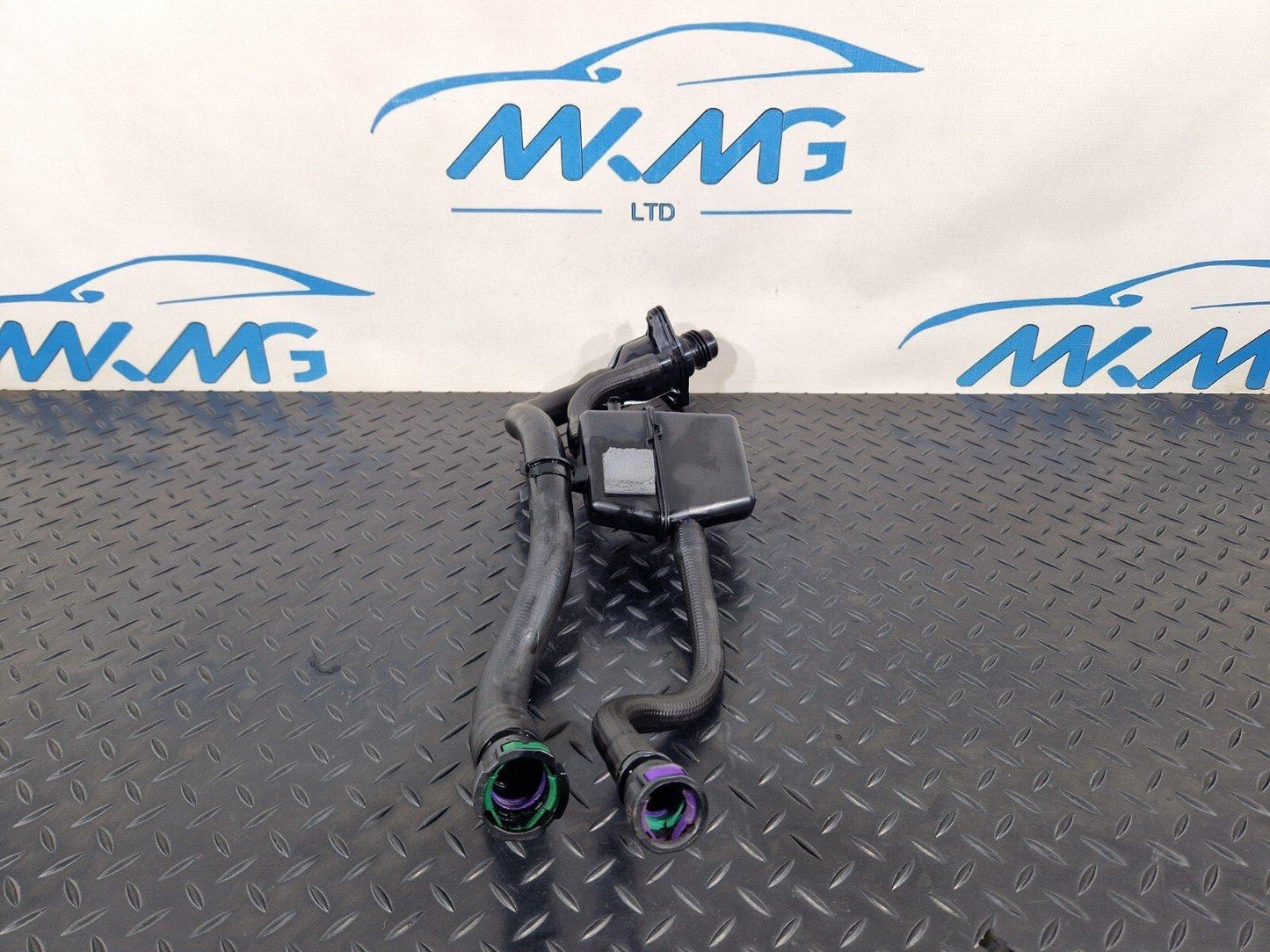 16-19 AUDI A4 AVANT B9 3.0 TDI S-LINE ADBLUE TANK FILLING HOSES 8W0131963A