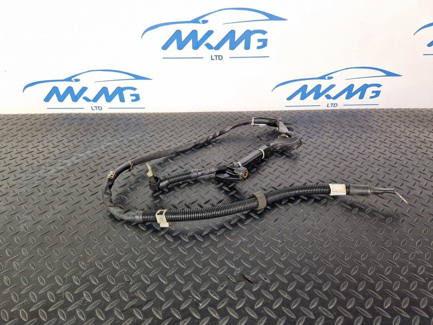 14-21 MERCEDES BENZ C220d W205 OEM ALTERNATOR HARNESS CABLE A2055406921