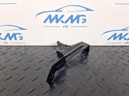 19-ON MERCEDES CLA C118 BOOT TRUNK FLOOR COMPARTMENT HOLDER BRACKET A1776801903