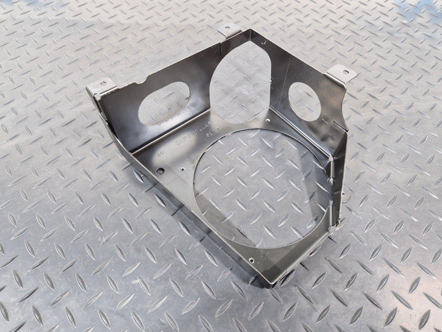 14-23 MERCEDES BENZ VITO W447 OEM REAR RIGHT SPEAKER HOLDER BRACKET A4475451540