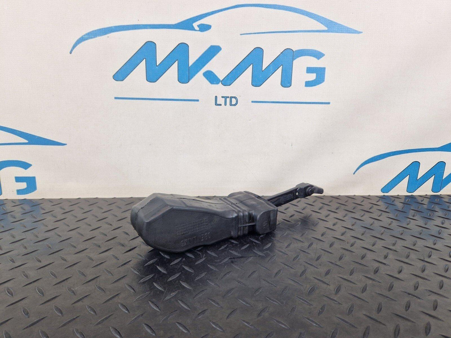 10-17 AUDI A8 4H FRONT DOOR CATCH FITS LEFT & RIGHT 4H0837267