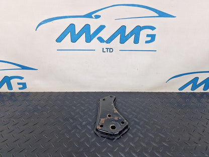 14-21 MERCEDES BENZ C200d W205 REAR AXLE SUBFRAME RIGHT STOP PLATE A2053520800