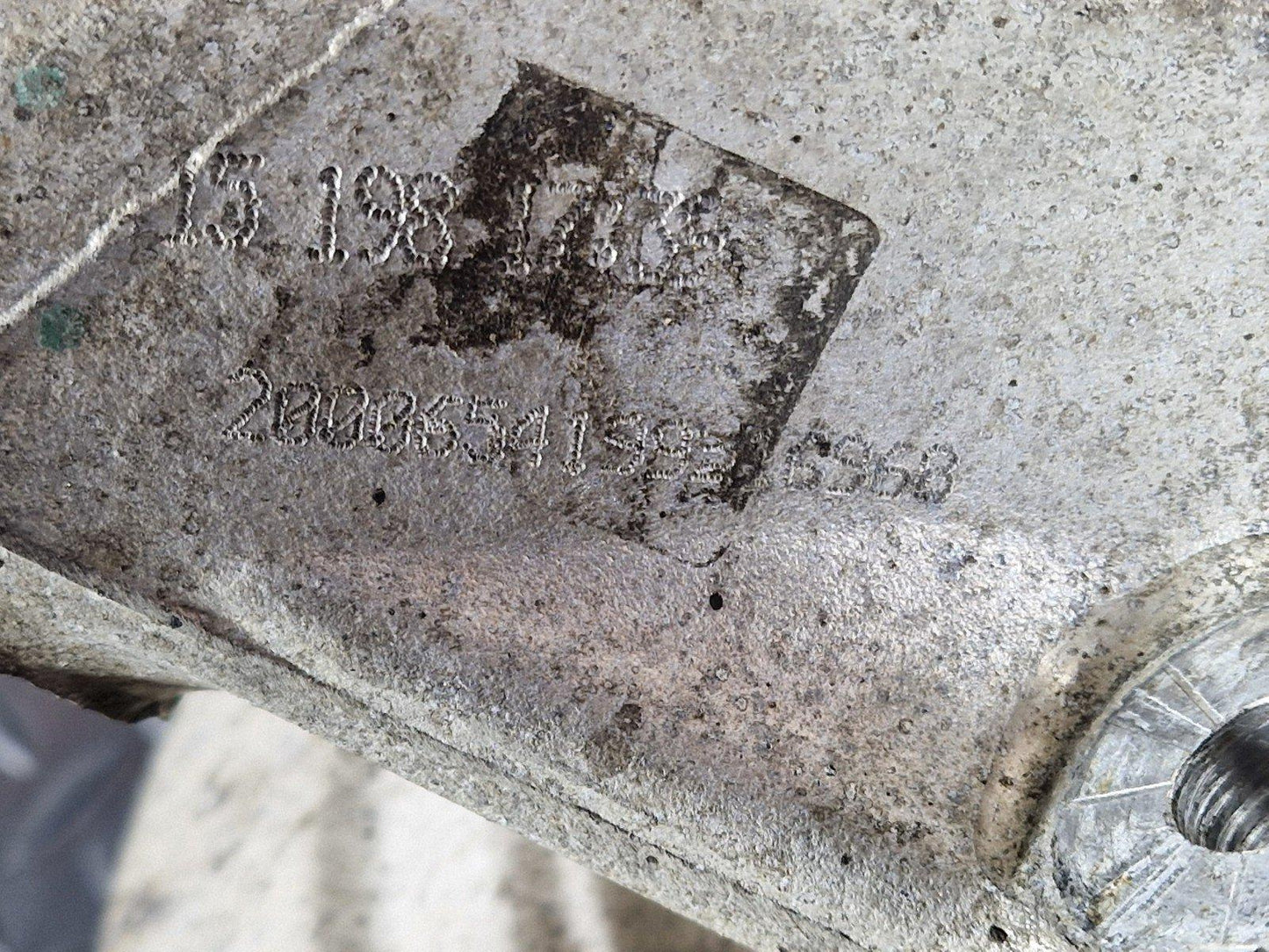 BMW    Unknown Part Type 18915910