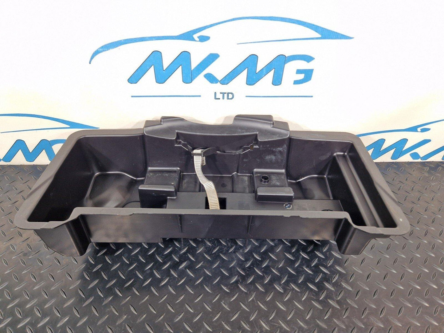16-19 AUDI A4 B9 S-LINE GENUINE TRUNK STORAGE COMPARTMENT BOX 8W0012169