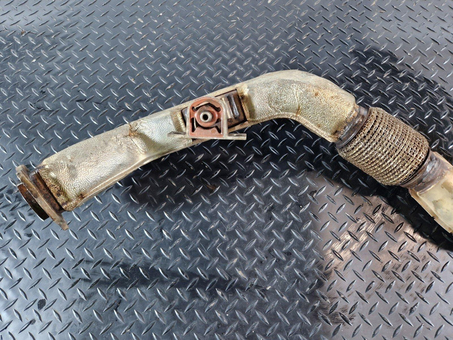 16-19 AUDI A4 B9 2.0TDI GENUINE EXHAUST FLEXI DOWN PIPE 8W0253300AN
