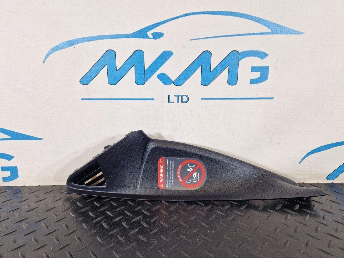 14-23 MERCEDES VITO W447 GENUINE OEM LEFT DASHBOARD SIDE PANEL COVER A4476890637
