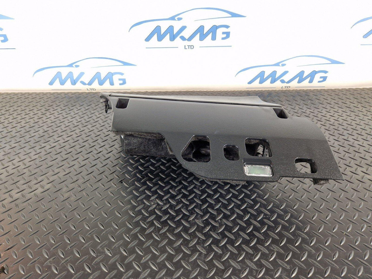 16-19 AUDI A4 B9 S-LINE GENUINE DASHBOARD GLOVE BOX 8W2857035 8W0971679E