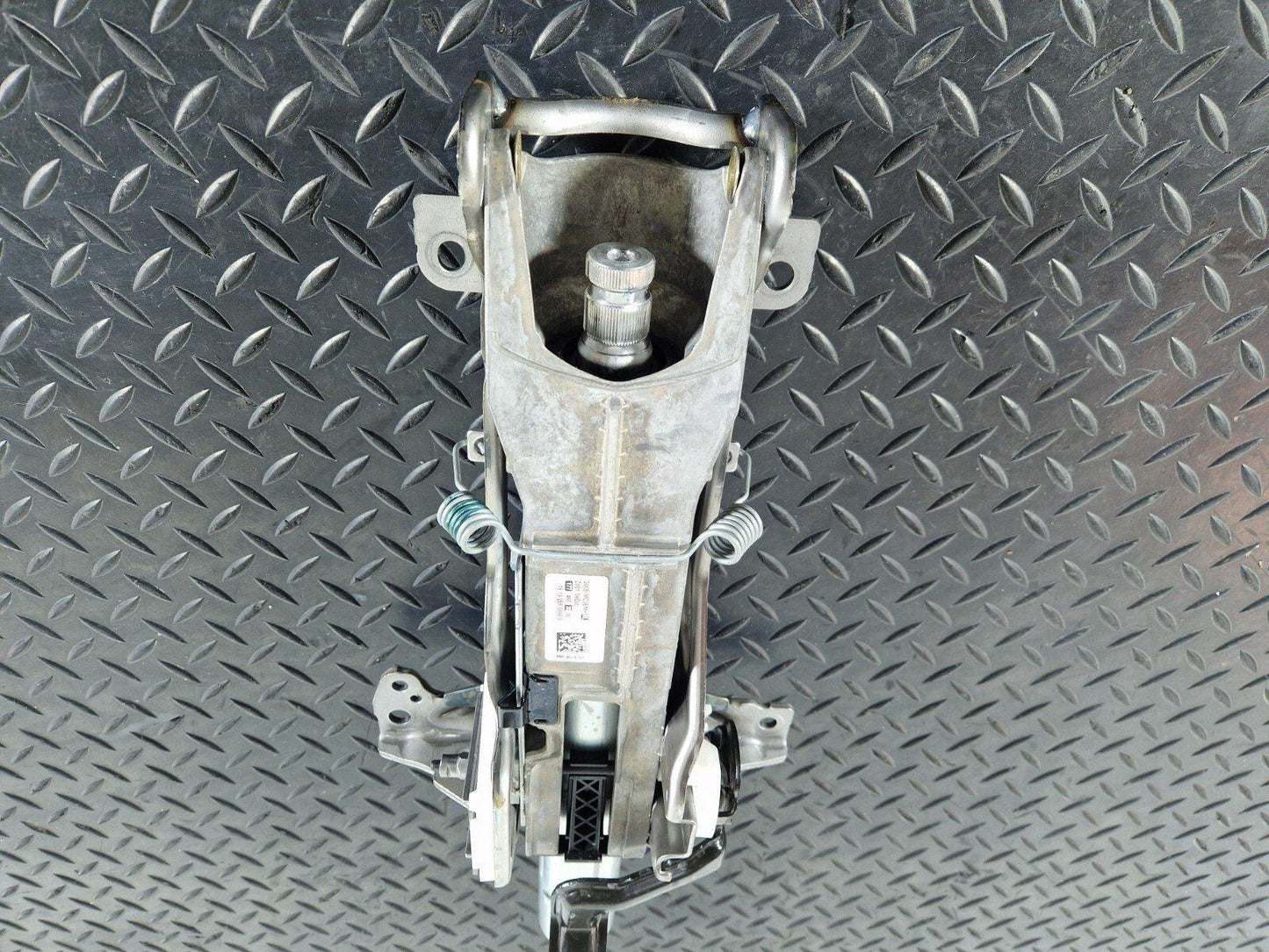 19-ON MERCEDES BENZ A CLASS W177 GENUINE STEERING COLUMN A1774603000