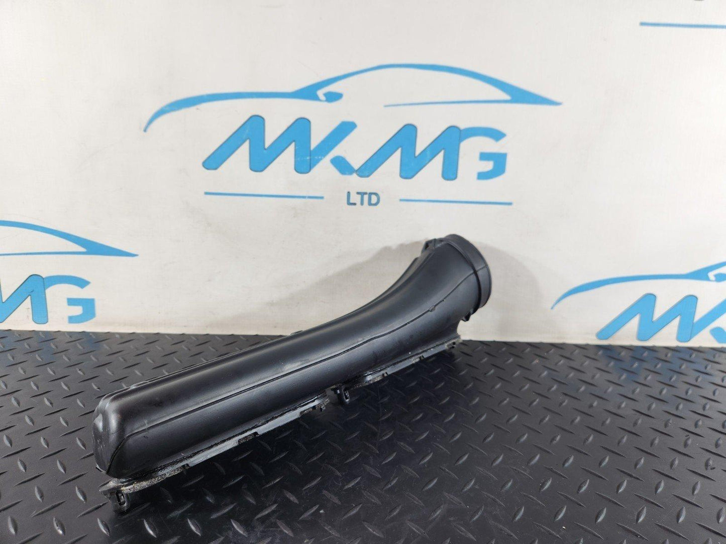 13-23 RANGE ROVER SPORT L494 FRONT LEFT AIR INTAKE DUCT PIPE CPLA-9A675-AD