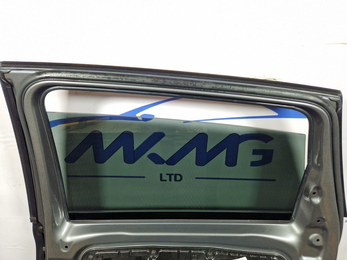 19-ON MERCEDES BENZ B CLASS W247 REAR RIGHT O/S/R COMPLETE DOOR IN GREY 787