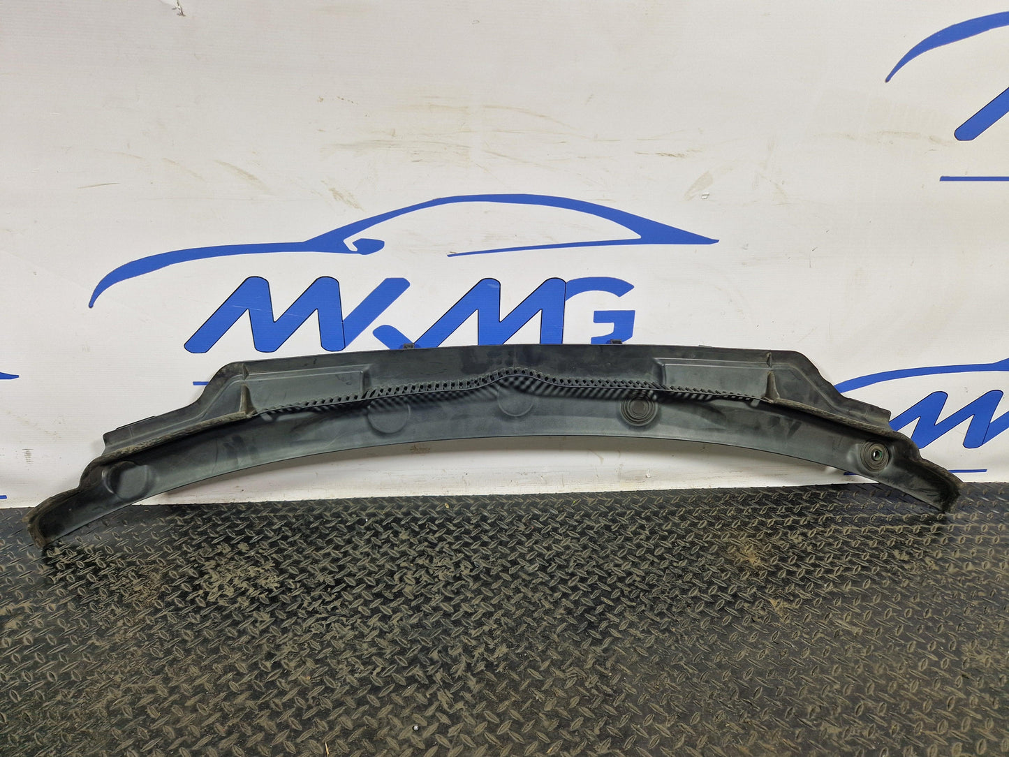 BMW 2 SERIES F45 F46 FRONT WINDSCREEN SCUTTLE PANEL 7301016 7305485 7301015