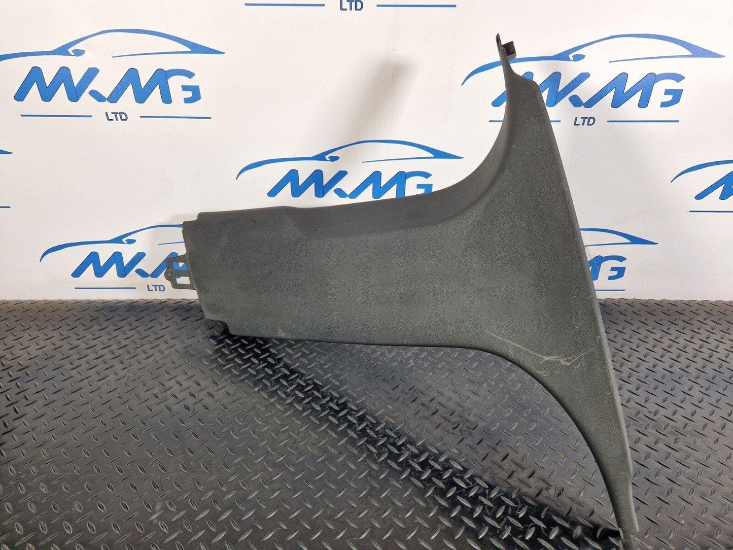 BMW 2 SERIES GRAN COUPE F44 COLUMN BOTTOM COVER DRIVER SIDE BPILLAR TRIM 7475576