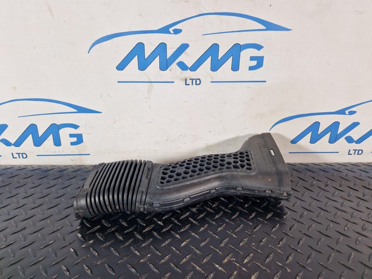 11-19 MERCEDES BENZ ML W166 AIR INTAKE DUCT PIPE TUBE N/S LEFT A2760901911