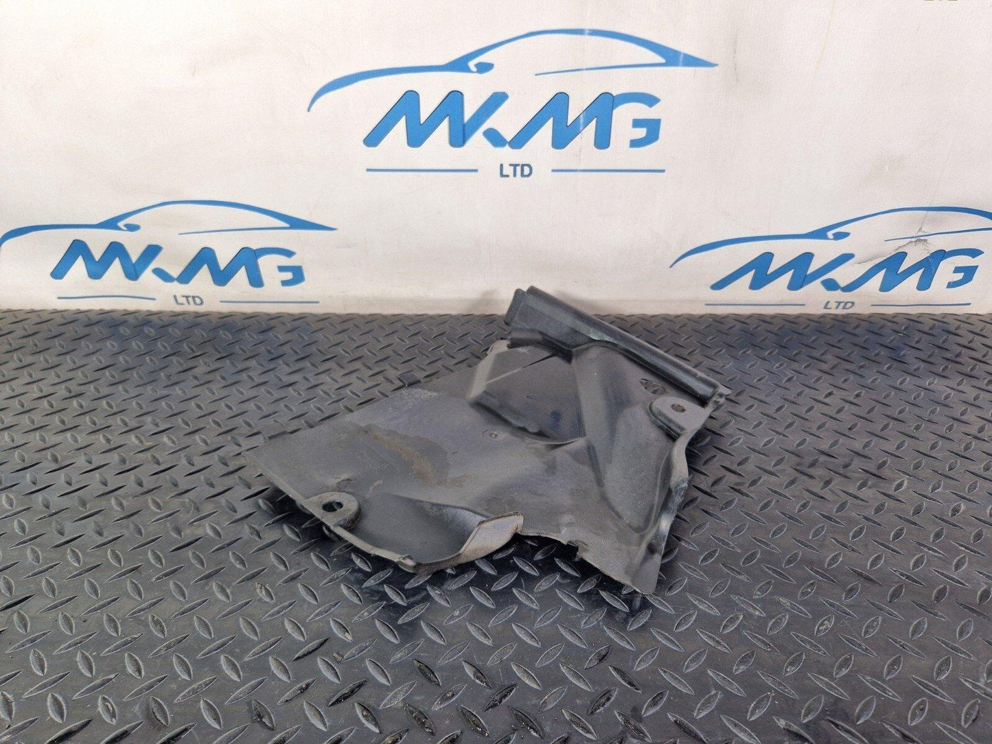 12-17 AUDI S5 CONVERTIBLE 3.0 TFSI FRONT LEFT UNDERBODY COVER 8F0825201A
