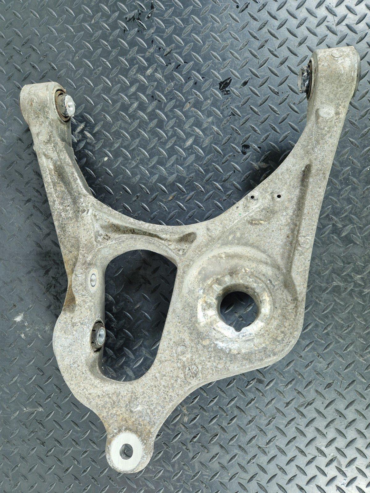 11-19 MERCEDES BENZ ML W166 OEM REAR RIGHT UPPER CONTROL ARM GENUINE A16606