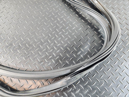 16-20 AUDI Q7 4M GENUINE REAR LEFT & RIGHT DOOR SEAL RUBBER STRIP 4M0833721C