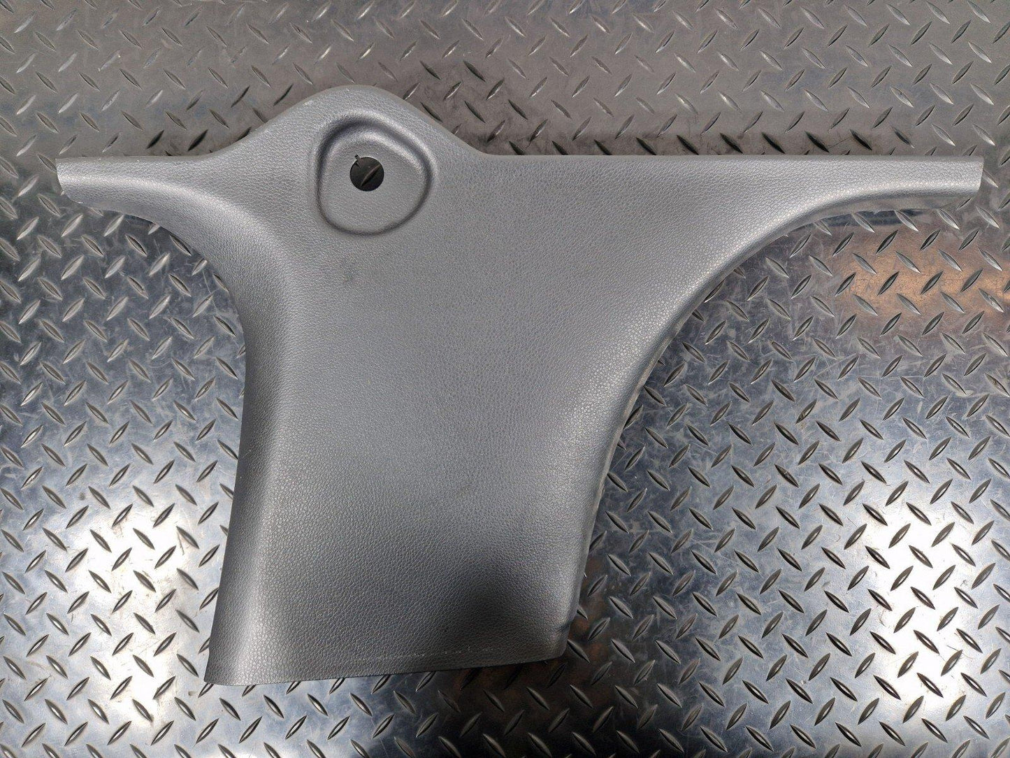 14-20 MERCEDES GLA X156 GENUINE DRIVER SIDE N/S LOWER B-PILLAR TRIM A1766920200