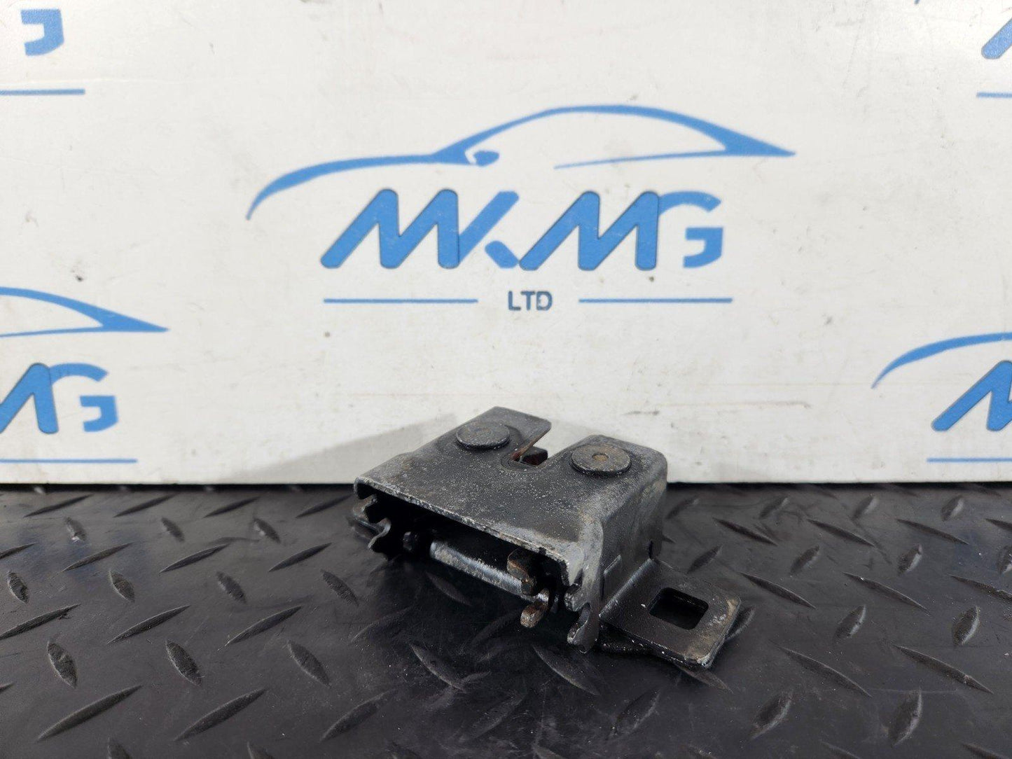 GENUINE RANGE ROVER SPORT  BONNET CATCH LOCK LATCH FITS BOTH SIDES  5H2216700CC