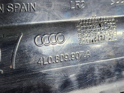 10-15 AUDI Q7 4L GENUINE FUEL TANK FILLER FLAP COVER LID DAMAGED 4L0809907A