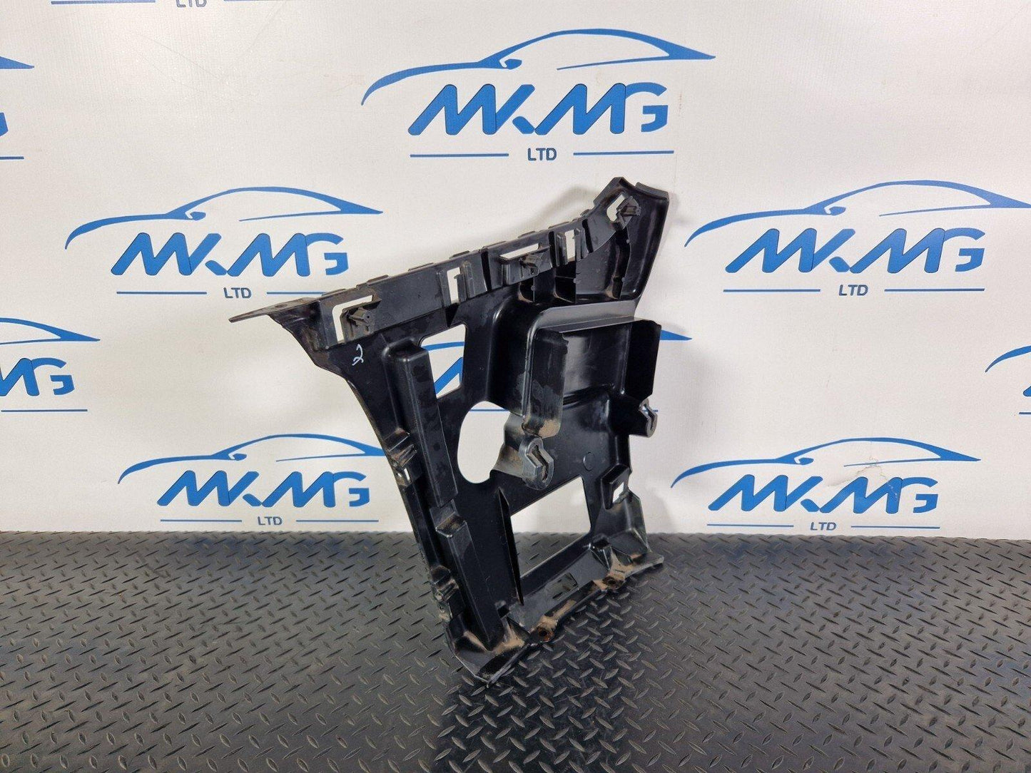 12-18 BMW 3 SERIES F30 F31 GENUINE REAR BUMPER SIDE BRACKET RIGHT 7384480