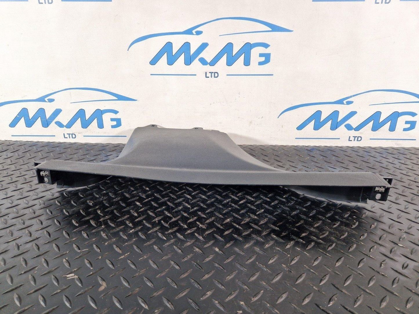 19-ON MERCEDES BENZ B CLASS W247 OEM LEFT N/S B PILLAR TRIM A2476903302