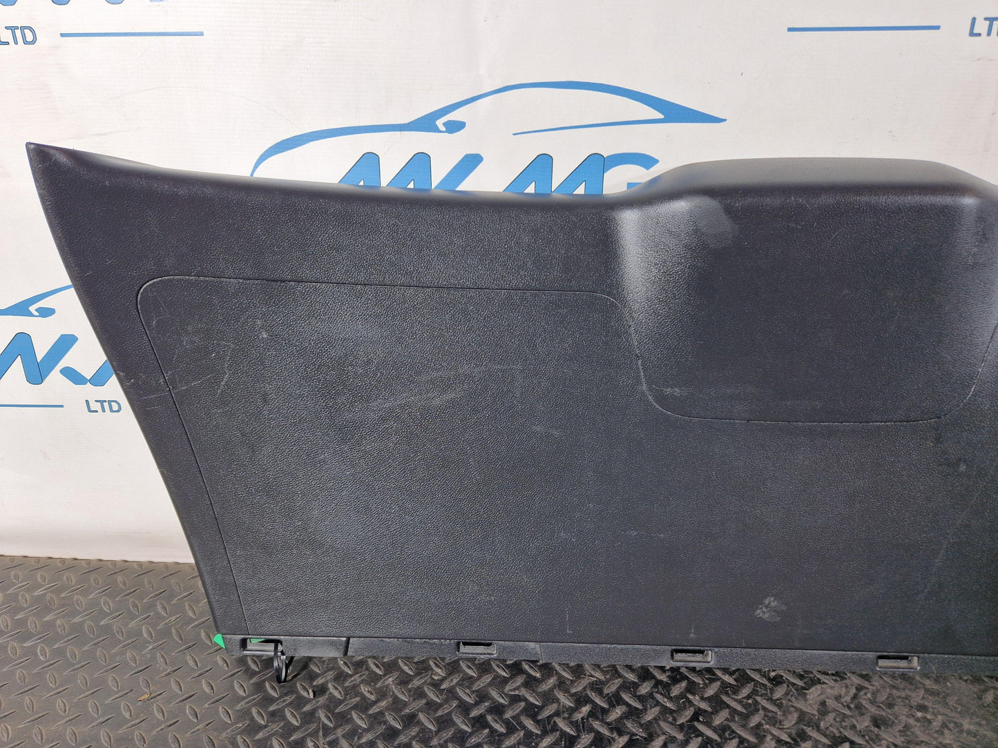 12-18 MERCEDES BENZ B-CLASS W246 OEM REAR BOOT TAILGATE TRIM A2467400070